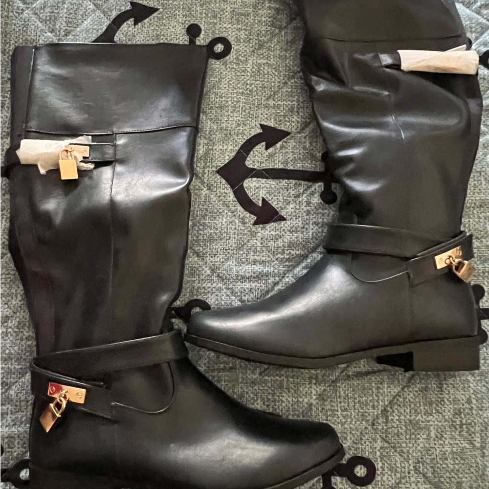 Shoedazzle Flat Boots, Joselyn, Navy, 8.5 New